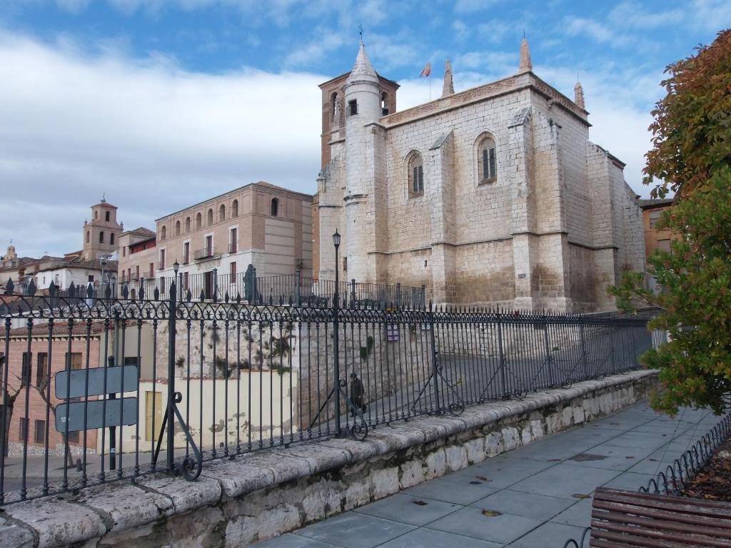 Hostal-Restaurante San Antolin Tordesillas Exterior foto